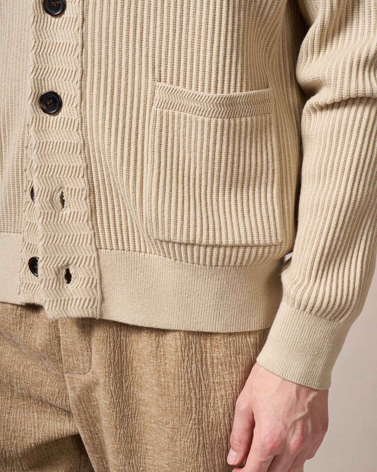Sheep's Wool 12-Gauge Knit Cardigan