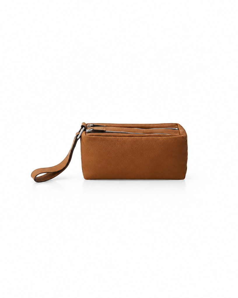 Handbag with a rich, textured lambskin lining