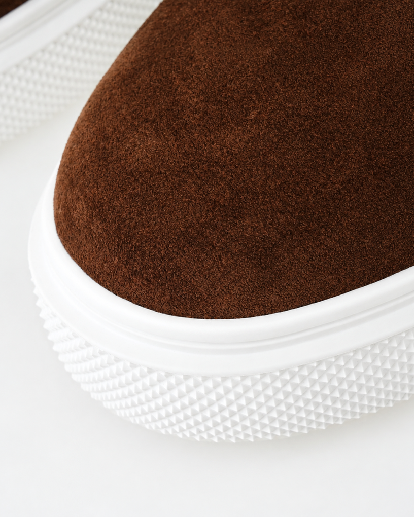 Full-Grain Cowhide Sneakers with Lambskin Lining