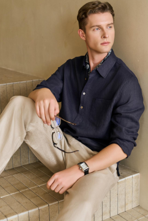 This Month's Fashion Trend: Classic Pairings for a Timeless Look