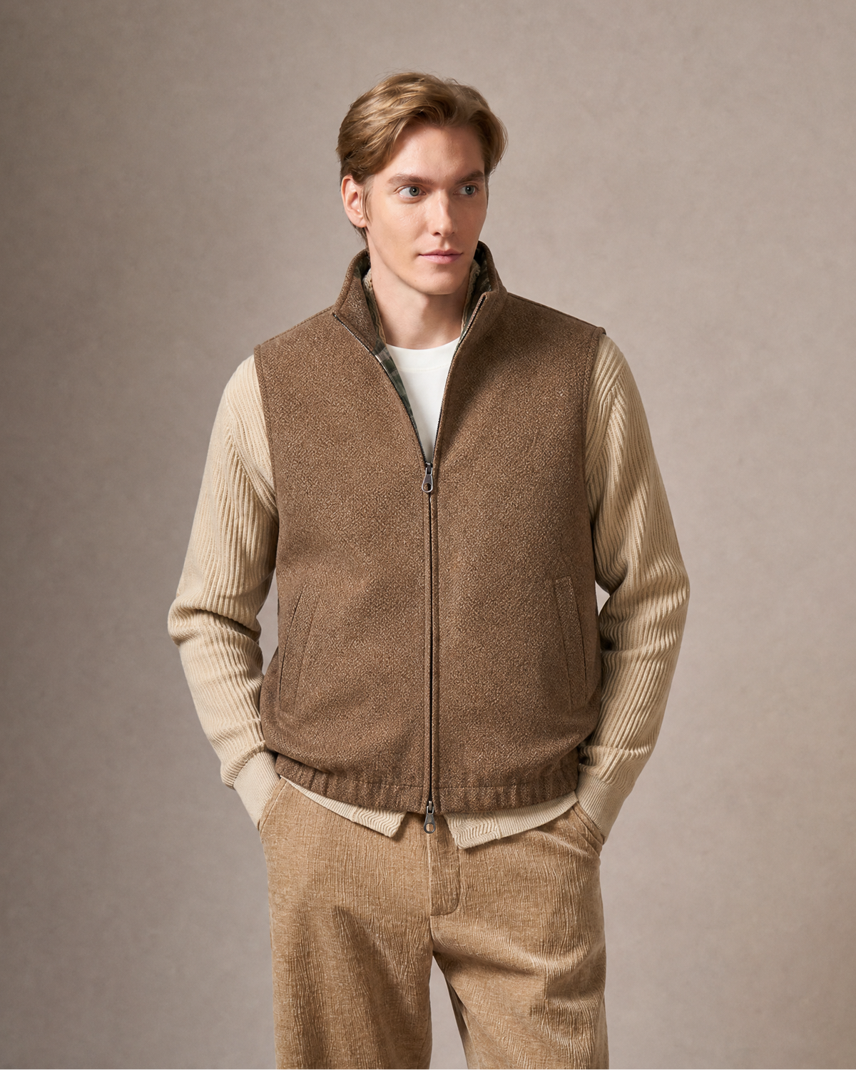 Cashmere-Wool Textured Plaid Vest – Reversible Two-Way Design